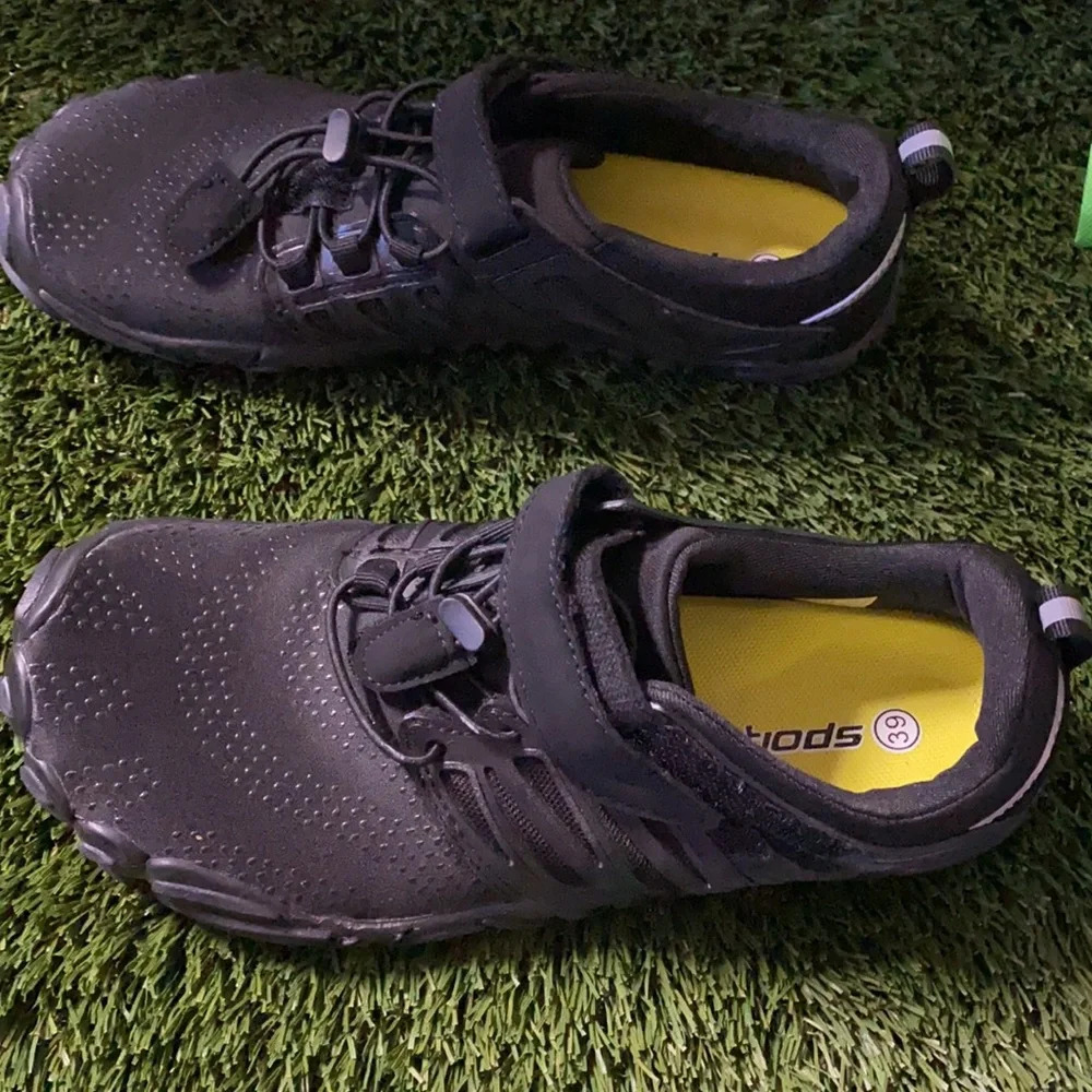 Mens Sports Sneakers - Picture 2 of 3